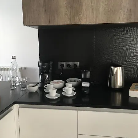 بيت شباب The Spot Ofir إسبونسيندي