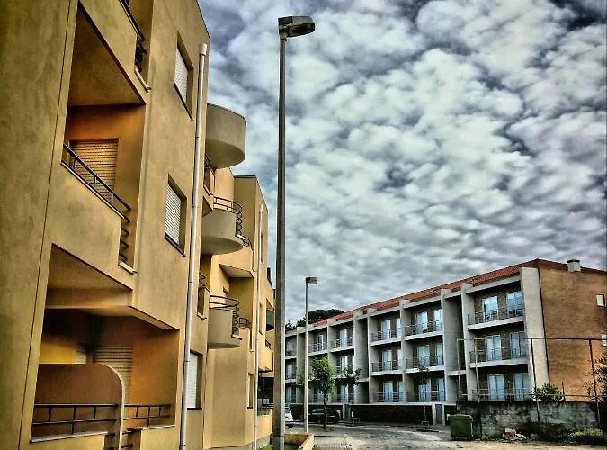 The Spot Ofir Vandrerhjem *