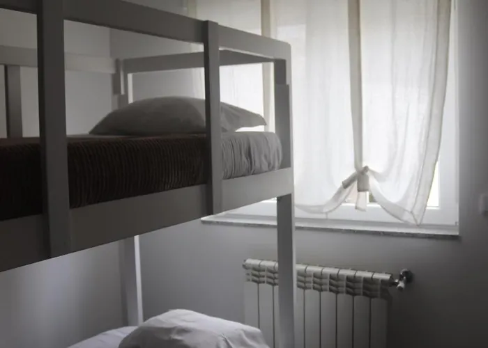 The Spot Ofir Hostel *