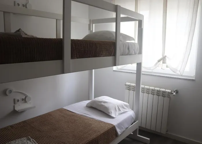 The Spot Ofir Hostel *